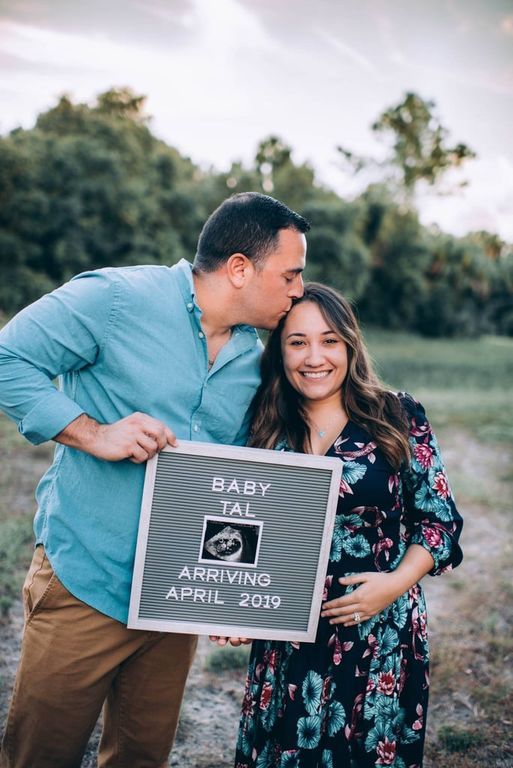 Συγκινητικό! Δείτε την αντίδρασή του όταν ανακαλύπτει ότι θα γίνει μπαμπάς (pics)