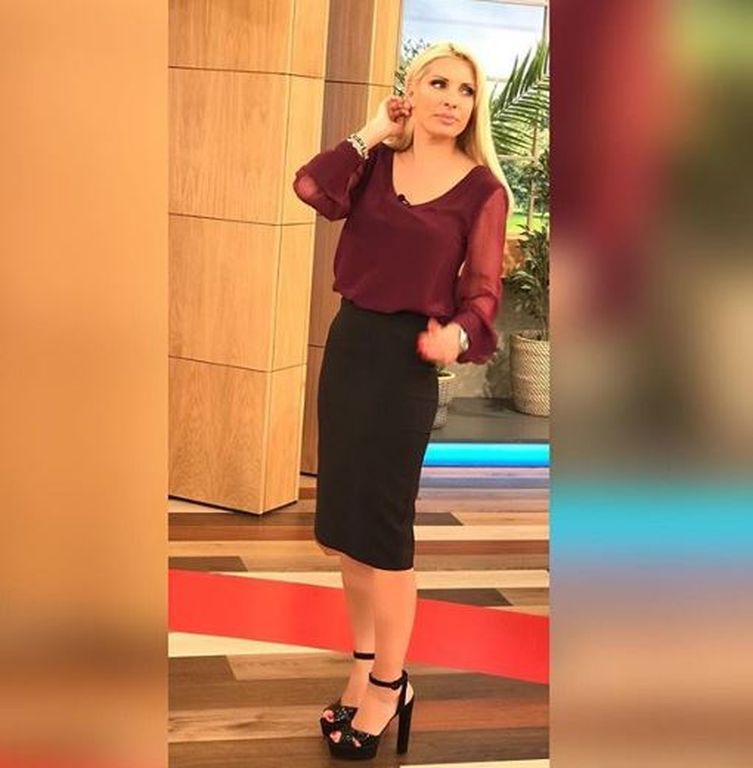 Ελένη Μενεγάκη: Η δήλωση μία μέρα πριν τα γενέθλιά της και η φωτό σε ηλικία ενός έτους (vid & pic)