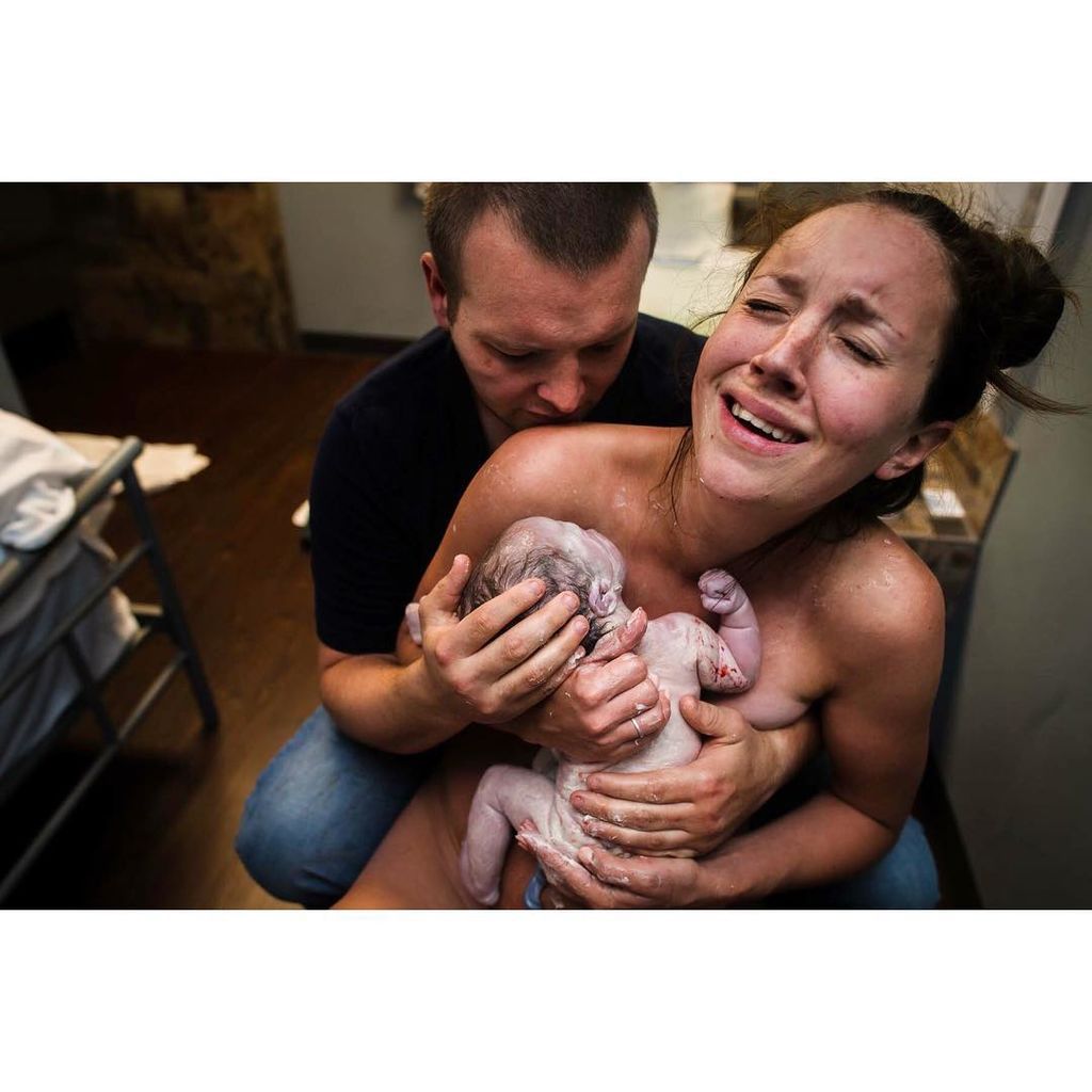 Ό,τι πιο τρυφερό θα δείτε σήμερα! Μπαμπάδες στην αίθουσα τοκετού (pics)