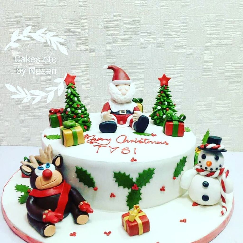 Εντυπωσιακές ιδέες διακόσμησης για τούρτες με θέμα τον Αη Βασίλη (pics)