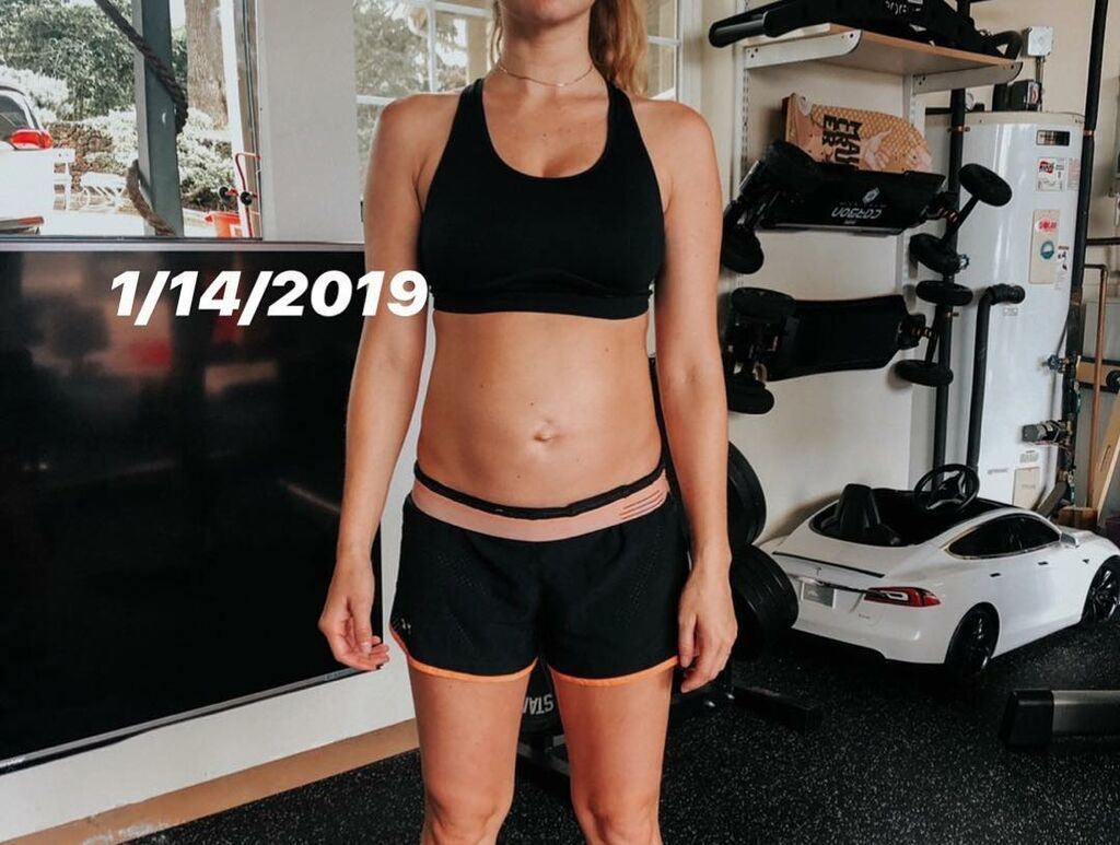 Πριν λίγες ημέρες ανακοίνωσε την εγκυμοσύνη της και τώρα δείχνει την κοιλιά της (pics)