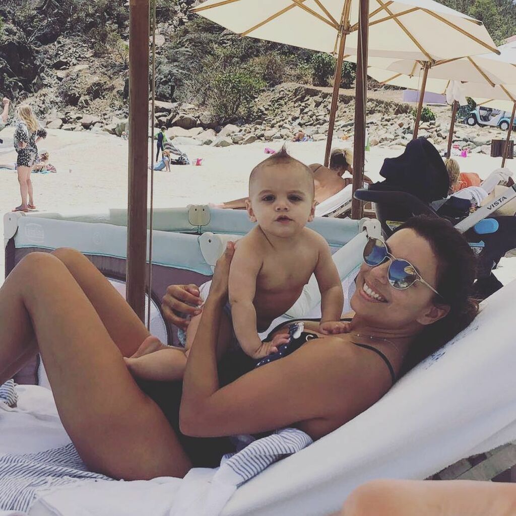 Eva Longoria: Ο γιος της θα γίνει ενός και αυτές είναι οι καλύτερες στιγμές τους (pics) 