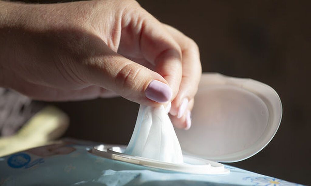 Μωρομάντηλα