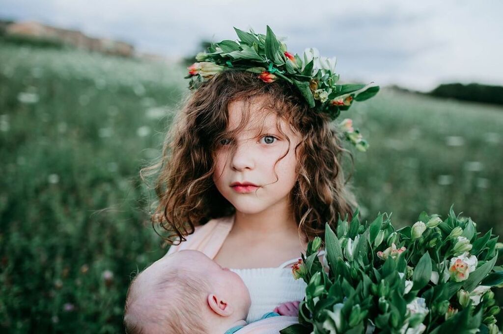 Οι υπέροχες φωτογραφίες αυτών των αδελφών κάνουν το γύρο του διαδικτύου & αυτός είναι ο λόγος (pics)