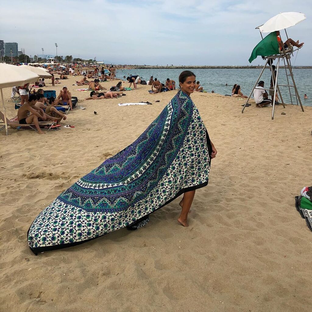 Εκτός από την Πάρο, η Σταματίνα Τσιμτσιλή ταξίδεψε και στη Βαρκελώνη. 