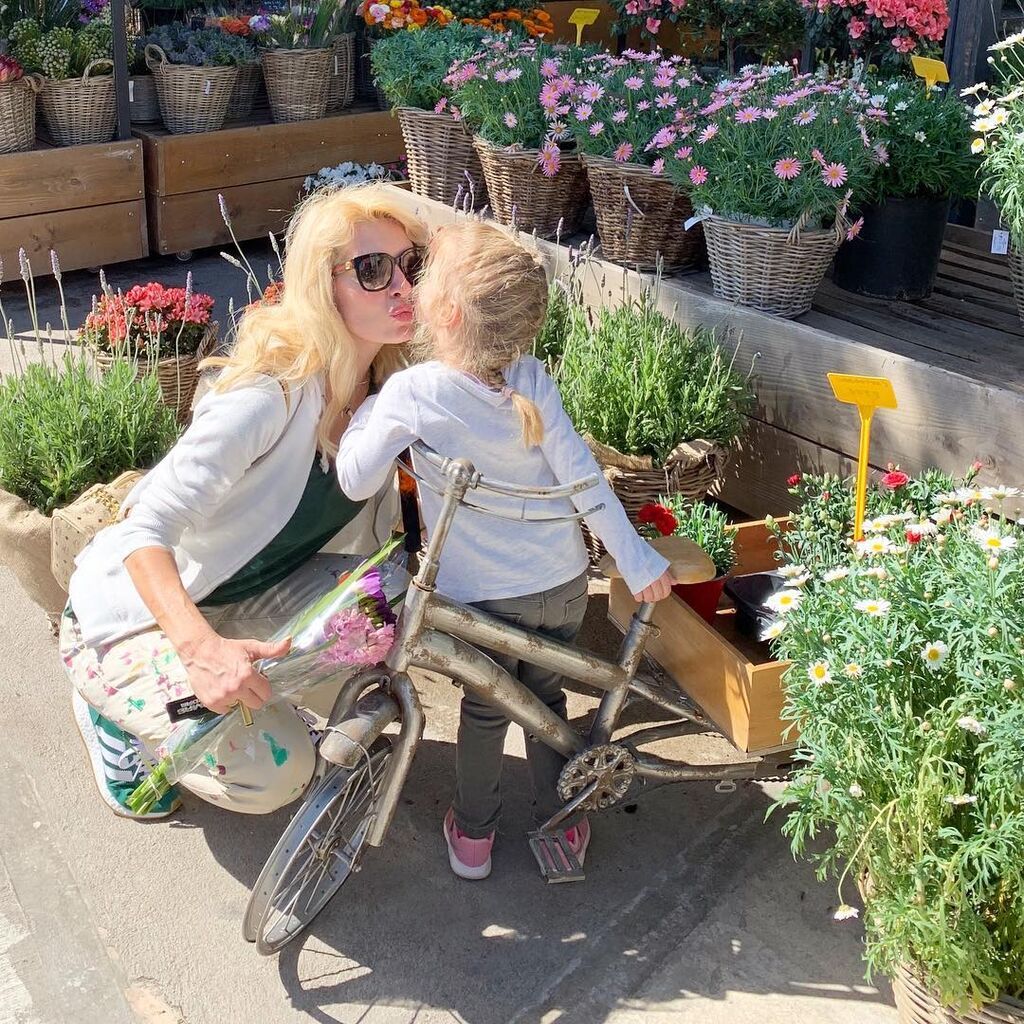 Ελένη Μενεγάκη: Δες τις φώτο με τα παιδιά της που δημοσίευσε μέσα στο 2019 και θα ξετρελαθείς (pics)