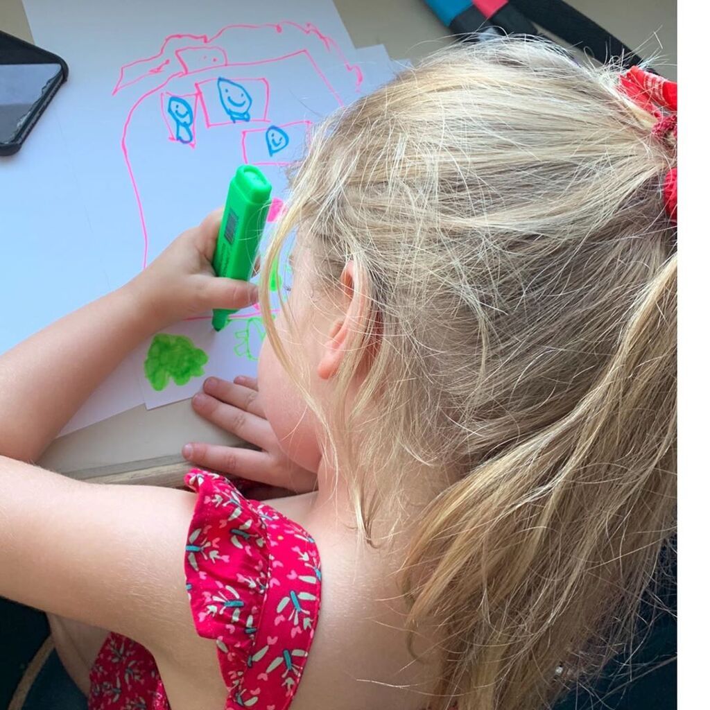 Ελένη Μενεγάκη: Δες τις φώτο με τα παιδιά της που δημοσίευσε μέσα στο 2019 και θα ξετρελαθείς (pics)