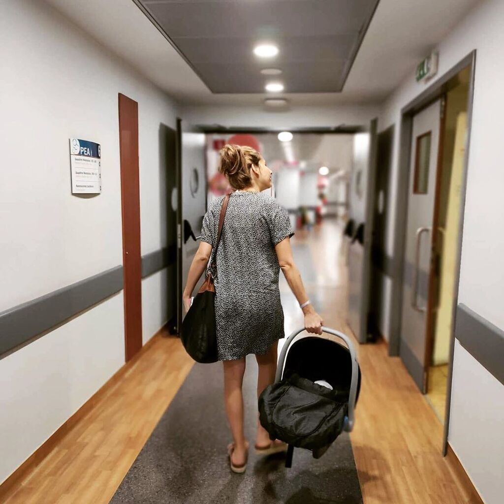 Φωτεινή Αθερίδου: Οι φωτογραφίες που έχει δημοσιεύσει με το μωρό της μέσα στο 2019 (Pics)