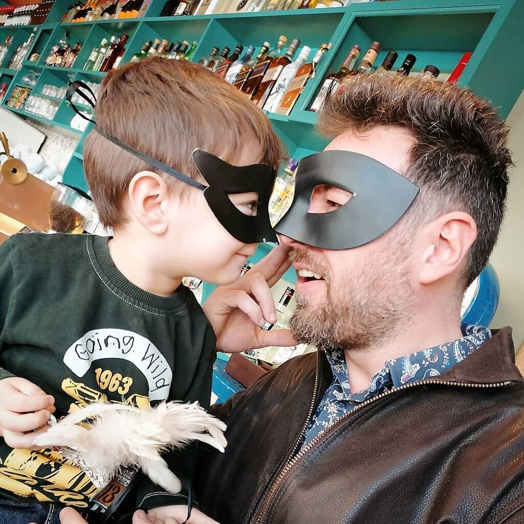 Μάνος Παπαγιάννης: Δείτε την πλάκα που έκανε στην Αγγελική Δαλιάνη και την κατατρόμαξε (pics + vid) 