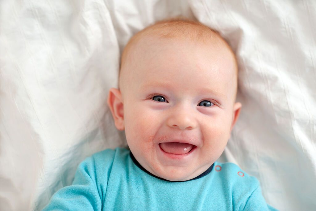 Αποφύγετε την επαφή του παιδιού με μάλλινα και σκεπάσματα.