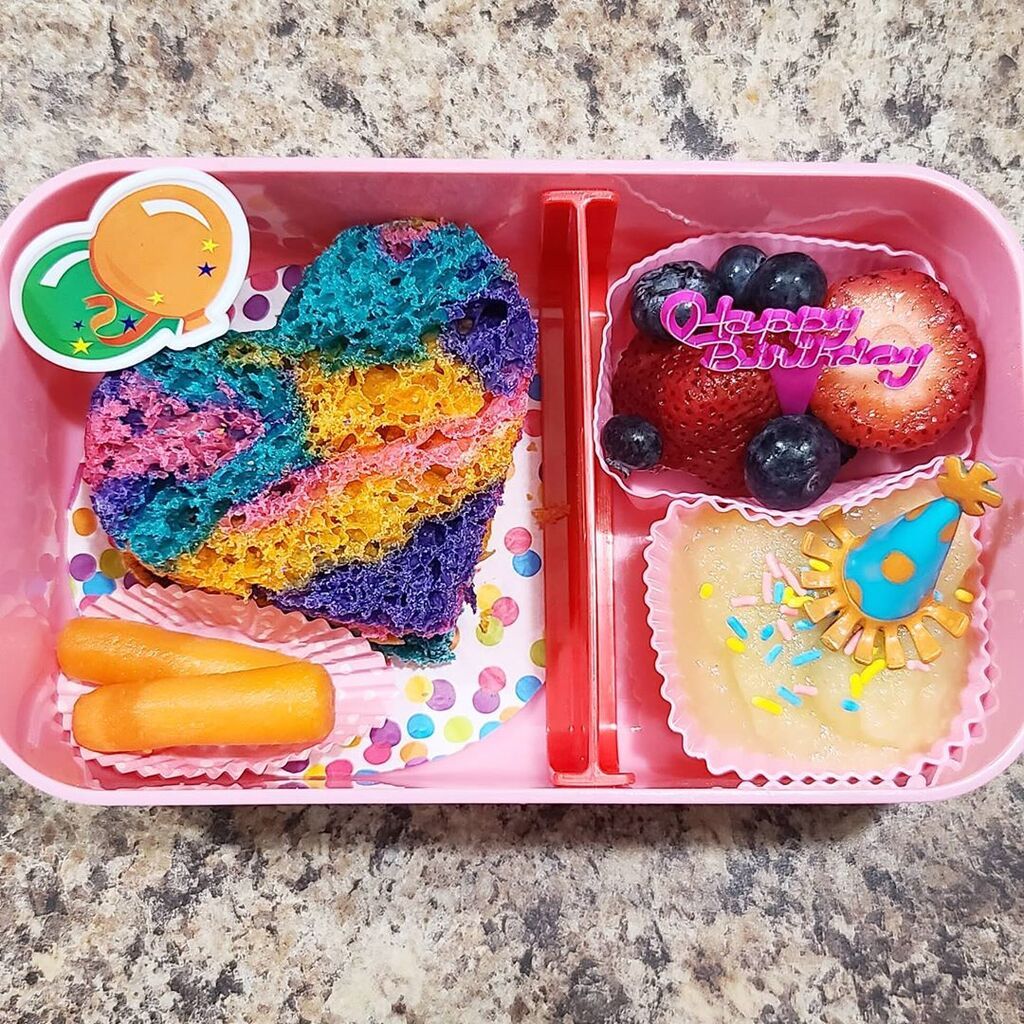 Instagram account @ bellabooslunches