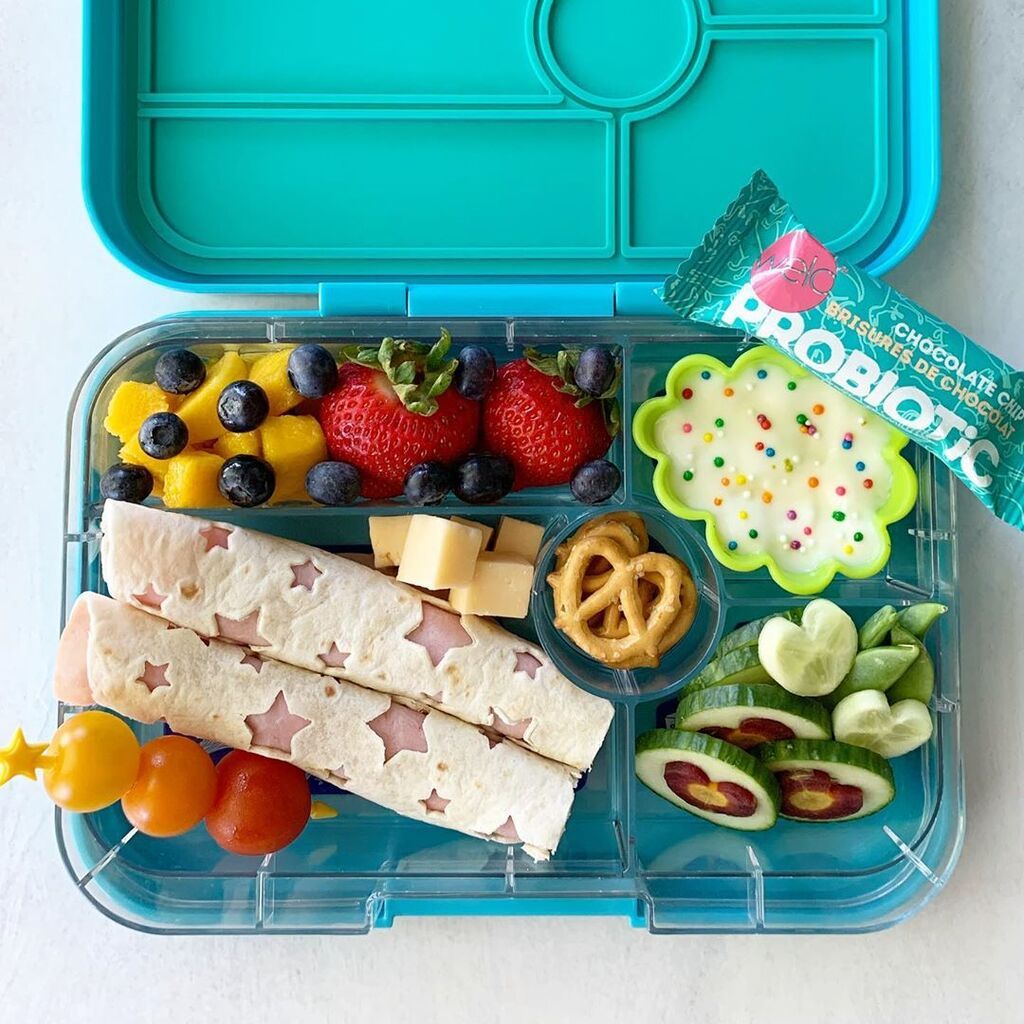 Instagram account @luncheswithlovsin