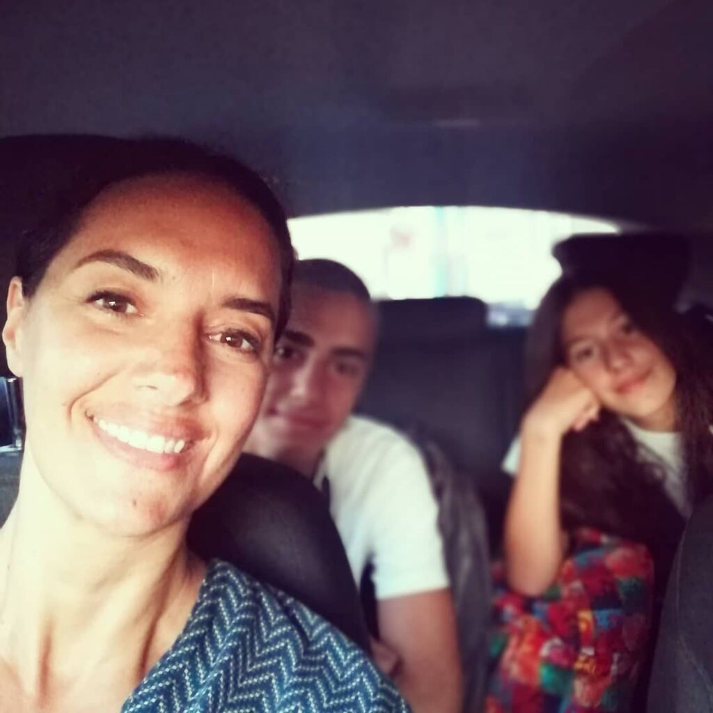 Νόνη Δούνια: "Καλή, δημιουργική και ασφαλή σχολική χρονιά σε όλα τα παιδιά! Οι συνθήκες είναι ιδιαίτερες φέτος, αλλά με την βοήθεια των εκπαιδευτικών μας και την στήριξη και το καλό παράδειγμα των γονιών, όλα θα πάνε καλά!Καλή αρχή σε όλα τα παιδιά"