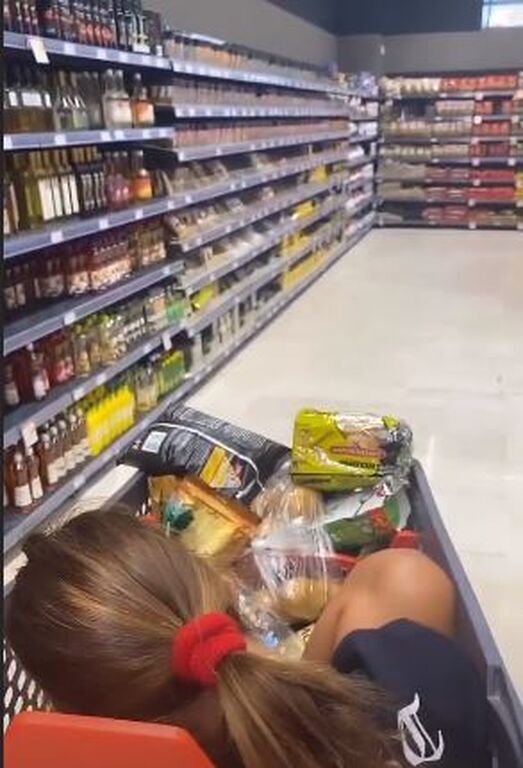 Γωγώ Μαστροκώστα: Η σπάνια φωτογραφία της κόρης της σε παιδική ηλικία 