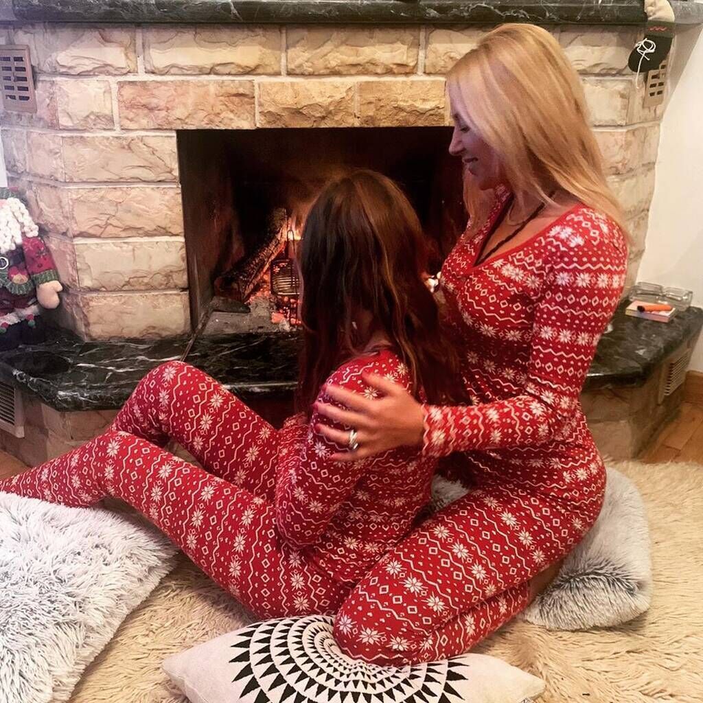 Γωγώ Μαστροκώστα: Η σπάνια φωτογραφία της κόρης της σε παιδική ηλικία 