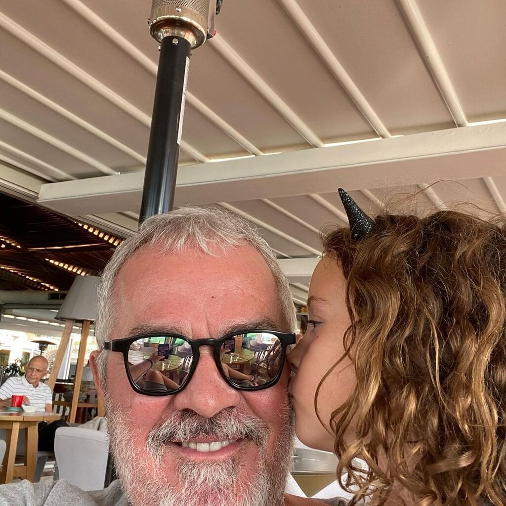 Ζήνα - Λύρας: Όλο κι ομορφαίνει όσο μεγαλώνει η κόρη τους - Δείτε νέα φώτο 