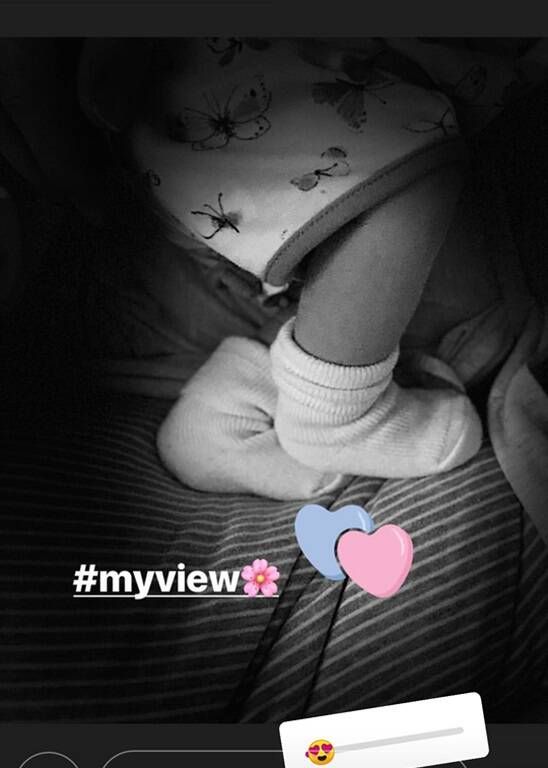 'Ηβη Αδάμου: Δείτε τη για 1η φορά να παίζει με την κόρη της - Μοναδικό βίντεο