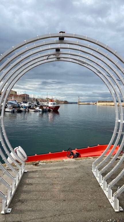 Κατερίνα Καραβάτου: Στα Χανιά με την κόρη και τον γιο της - Δείτε φώτο