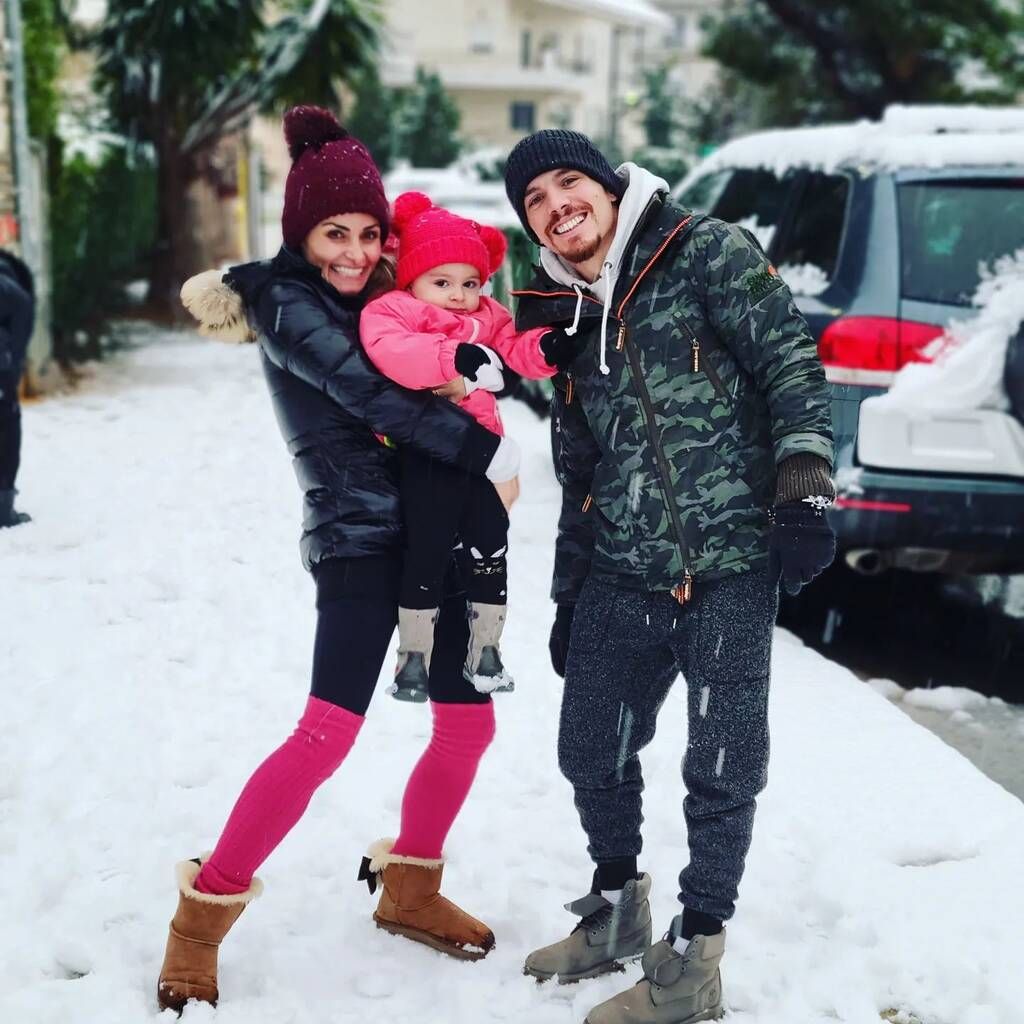 Λευτέρης Πετρούνιας: Ποζάρει με την κόρη του και η μικρή κλέβει τις εντυπώσεις με το ντύσιμό της 