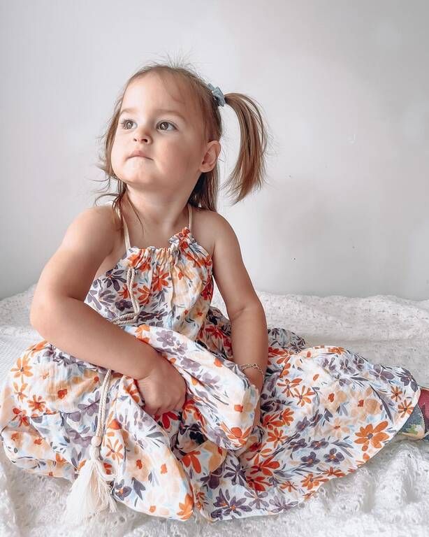 H Elly ως μεγαλύτερη είναι ακόμα πιο εξοικειωμένη με τον φακό /  Πηγή φωτογραφίας: Instagram @lifewith.mygirls