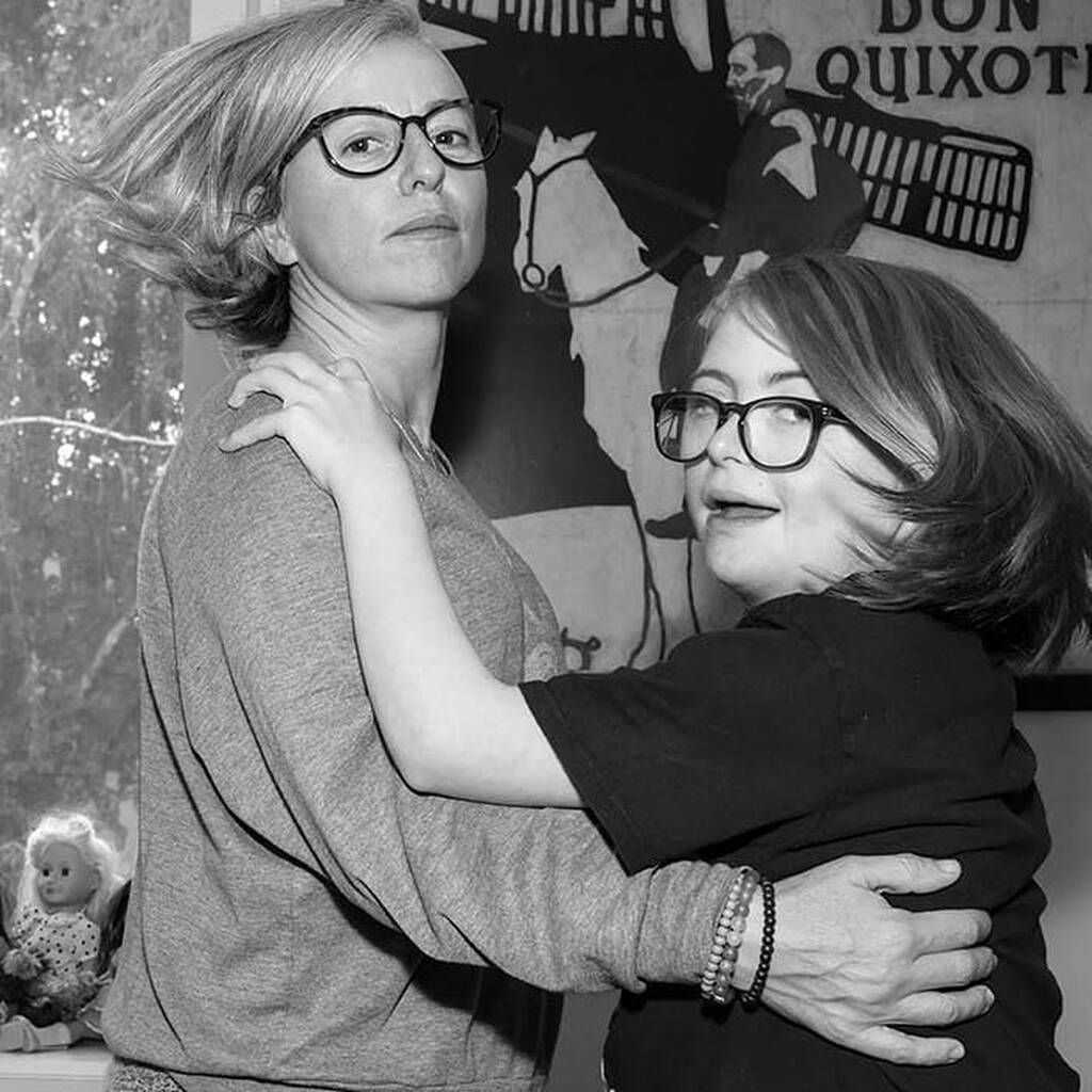 Μαμά και κόρη χορεύουν - Πηγή φωτογραφίας: Instagram / annaaudegrevenitis