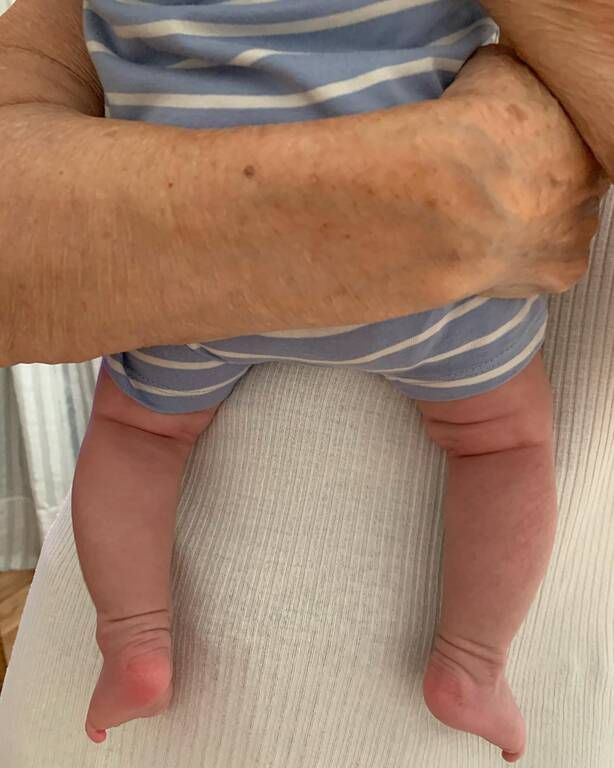 "Η καρδιά μου λιώνει", σχολιάζει συγκινημένη η Μαρίνα. 