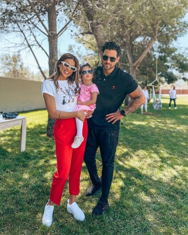 Η Ελένη Χατζίδου με τον Ετεοκλή Παύλου είναι από τα ζευγάρια 