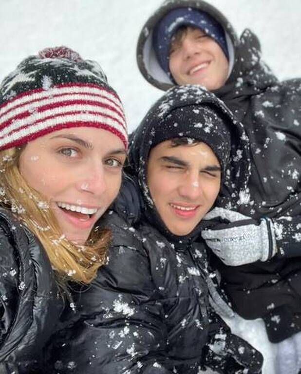 Ντορέττα Παπαδημητρίου: Οι γιοι της γράφουν εξετάσεις και βρίσκεται στην κυριολεξία στα κάγκελα