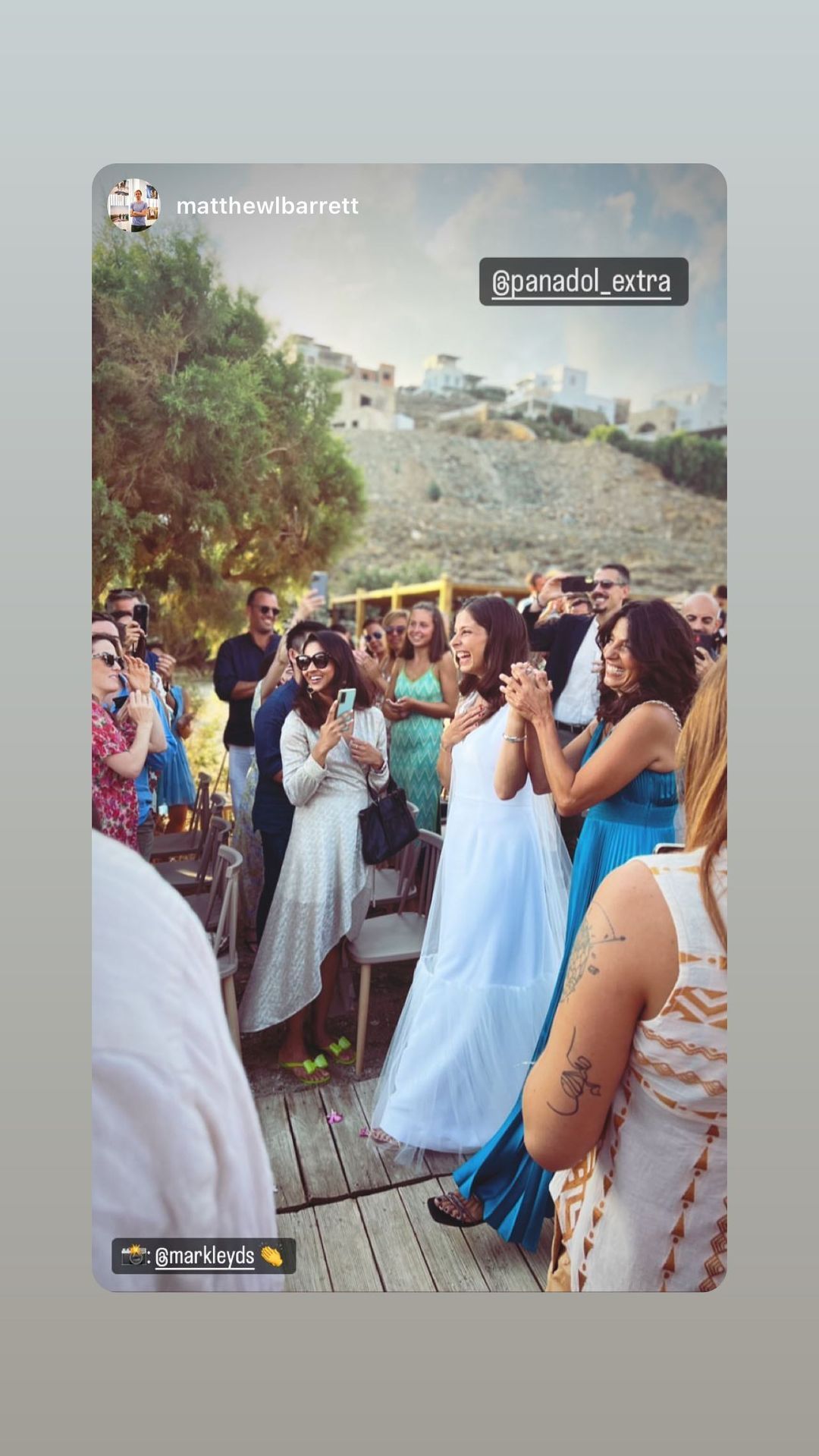 Instagram @ panadol_extra