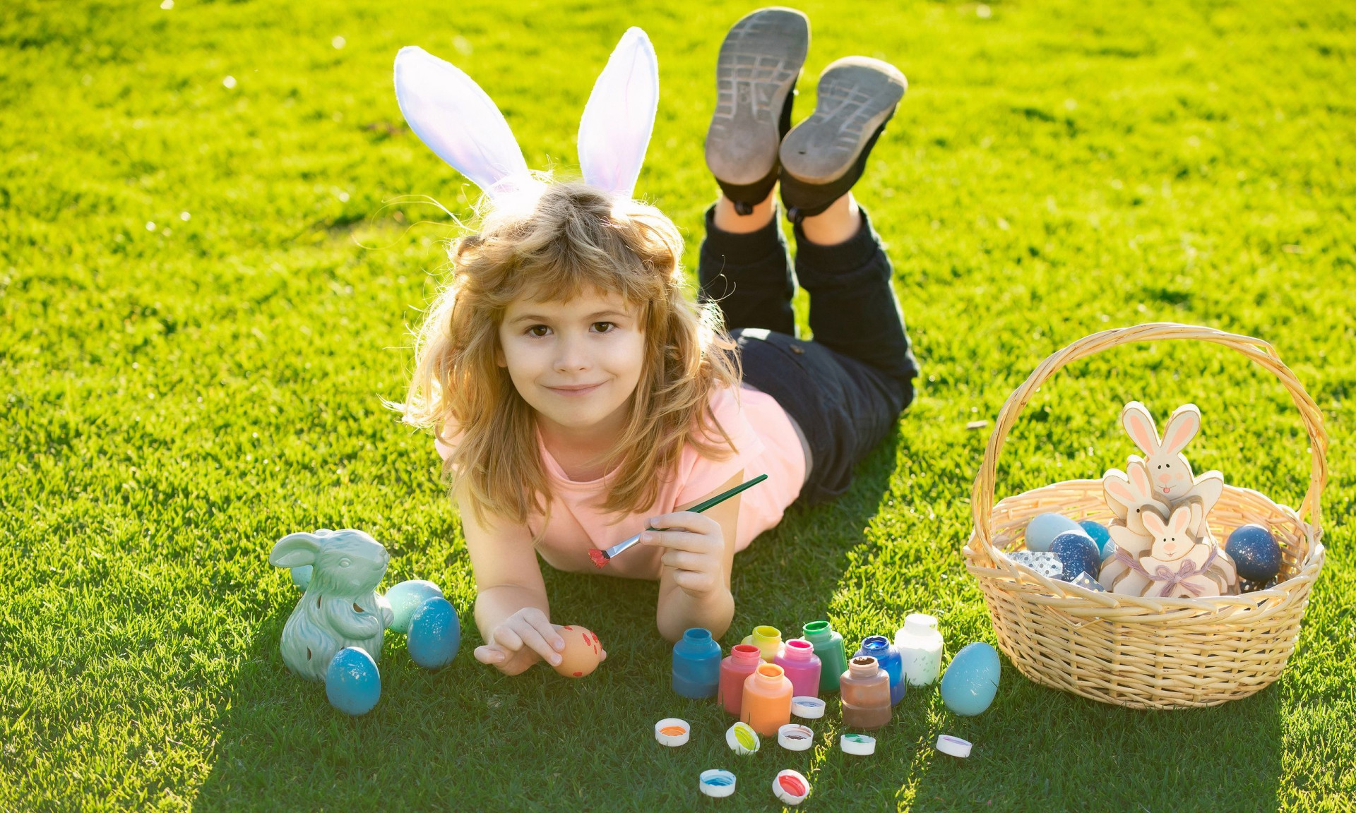 Μεγάλη Παρασκευή: Έθιμα, παραδόσεις και δημιουργικές ιδέες για παιδιά