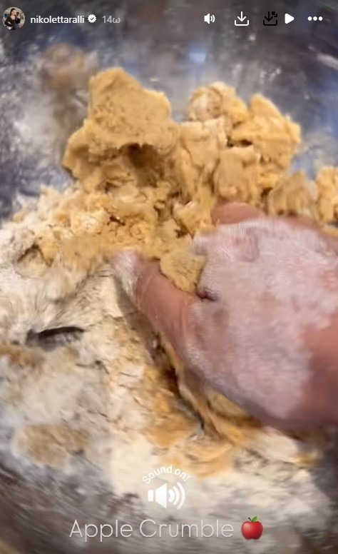 apple-crumble-nikoletta-ralli.jpg