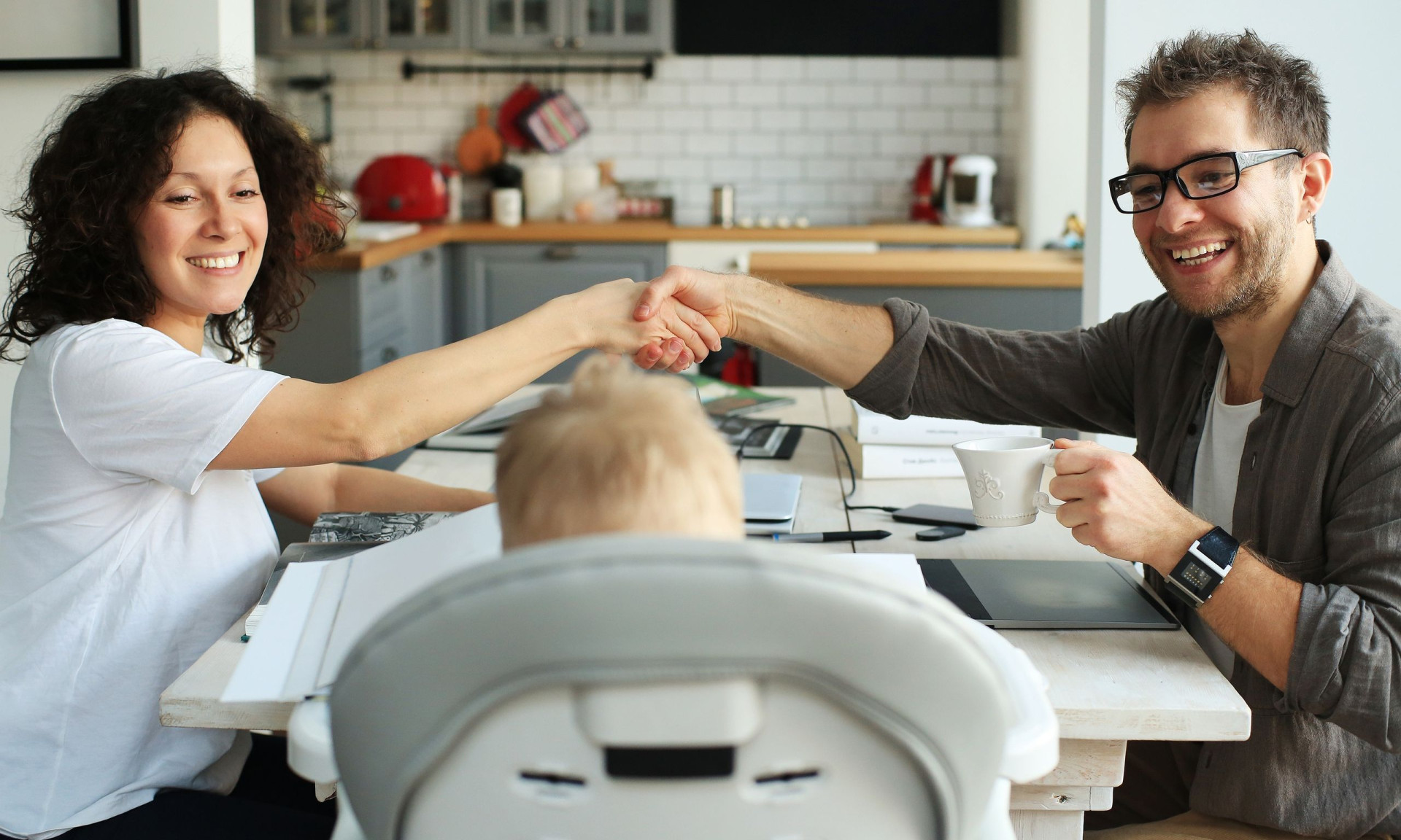 Passenger Parenting: Όταν ο ένας γονιός μένει συνεπιβάτης στην ανατροφή των παιδιών