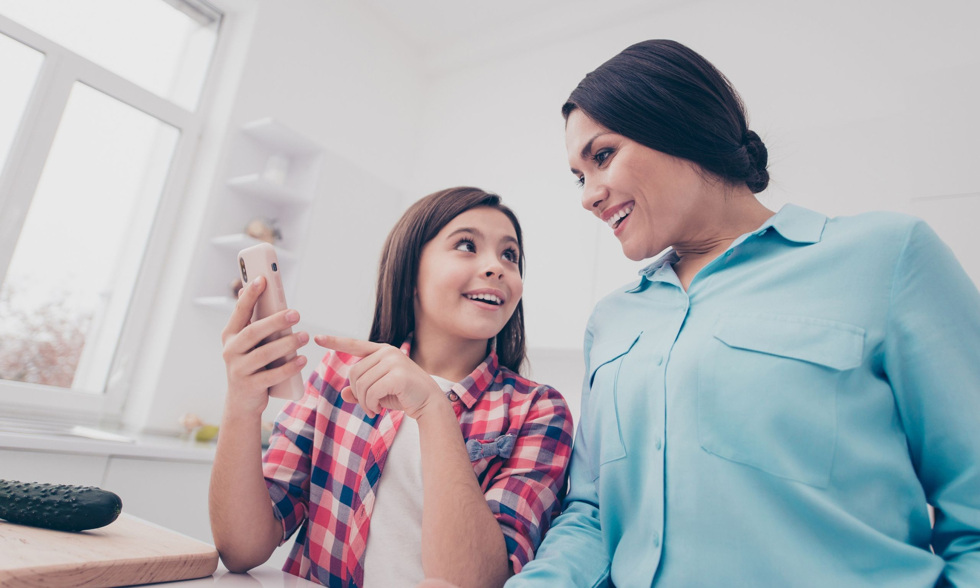 Αρνούμαι να νιώσω ενοχές επειδή πήρα στο μικρό παιδί μου κινητό