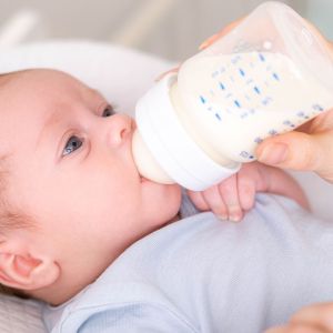 Ακατάλληλη πιπίλα, θηλή και μπιμπερό - Ποτέ οι γονείς πρέπει να τις αλλάζουν