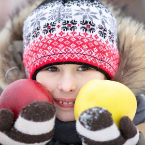 Φρούτα και λαχανικά του Δεκεμβρίου που δεν πρέπει να λείπουν από τη διατροφή σας