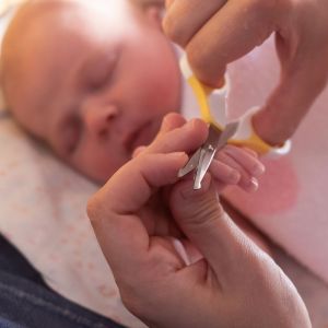 Υπάρχουν tips για να κόψω τα νυχάκια του μωρού;