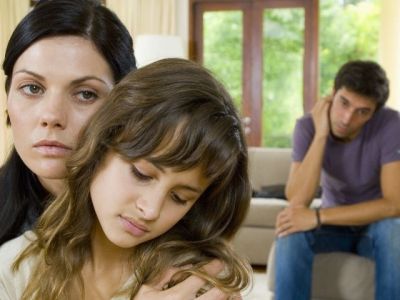 Έρευνα: Το στρες των γονιών αρρωσταίνει τα παιδιά τους!