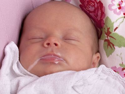 Όταν το μωρό μετά το γεύμα του βγάζει γουλίτσες!