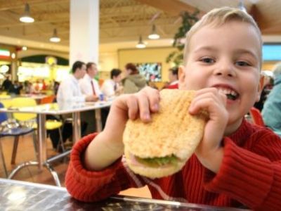 Εκστρατεία της Michelle Obama για τη σωστή διατροφή των παιδιών!