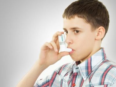 Παιδιά με χρόνιες παθήσεις, όπως άσθμα ή αλλεργίες, τι να κάνετε;