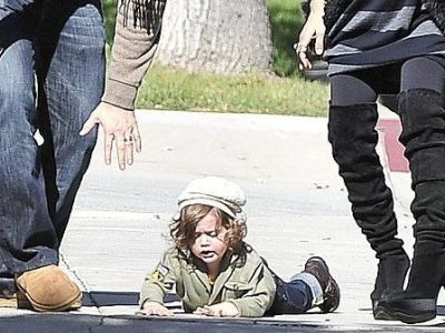 Έπεσε αλλά ξανασηκώθηκε και συνέχισε το παιχνίδι