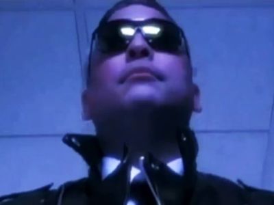 Διευθυντής σχολείου σε βίντεο ως Terminator 2!