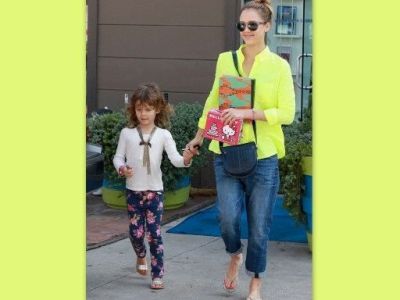 Jessica Alba: Σε σαλόνι ομορφιάς με τη στυλάτη κόρη της!