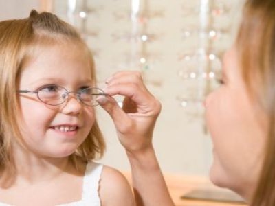 Πώς θα καταλάβω ότι κάτι δεν πάει καλά με την όραση του παιδιού μου;