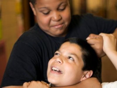 SOS: Πώς θα καταλάβω ότι το παιδί μου έχει πέσει θύμα εκφοβισμού στο σχολείο;