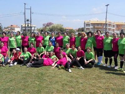 Γυναίκες έπαιξαν ποδόσφαιρο για να χειρουργηθεί μικρός μαθητής!