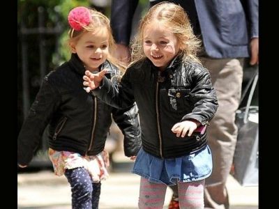 Τα δίδυμα της Sarah Jessica Parker με τα πιο ροκ παιδικά μπουφάν!