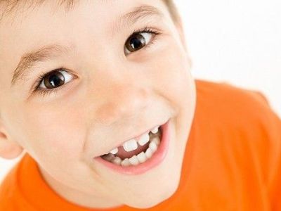 «Βγήκε» το μπροστινό δόντι του παιδιού μου από τραύμα! Τι πρέπει να κάνω;