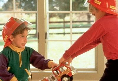 Πως θα μάθω το παιδί μου να μοιράζεται;