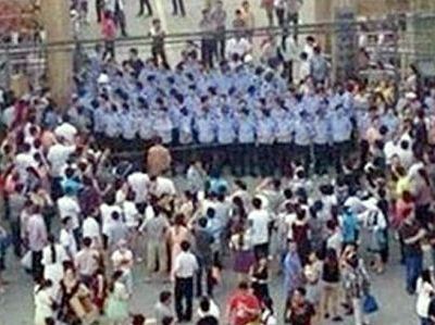 Μαθητές και γονείς εξεγέρθηκαν επειδή δε τους αφήνουν να αντιγράψουν!